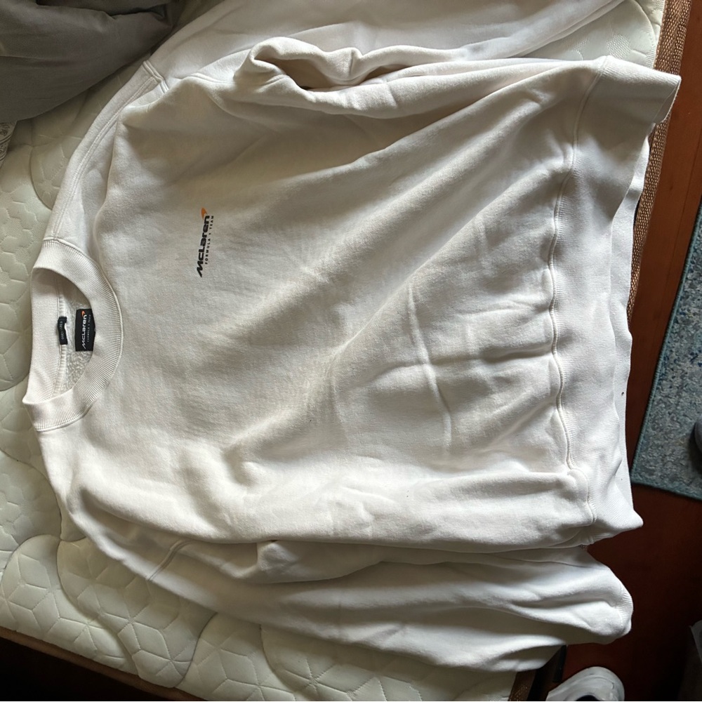 Abercrombie & Fitch Cream Crewneck Sweatshirt